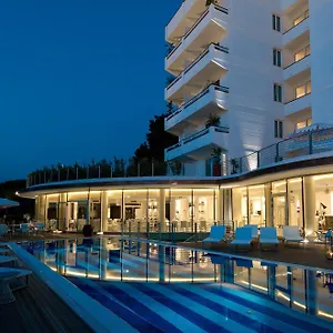 https://mondial-resort-spa.it-tuscanyhotel.com